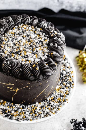 New Year’s Eve Party Cake ~ Recipe | Queenslee Appétit