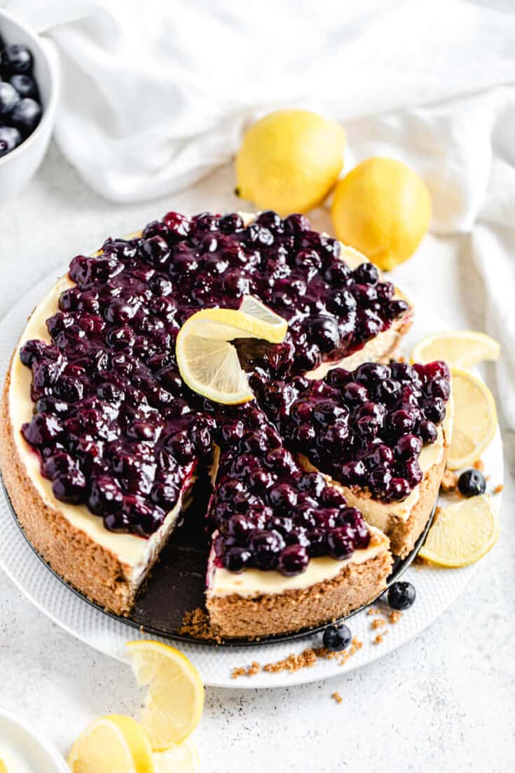 Lemon Blueberry Cheesecake | Queenslee Appétit