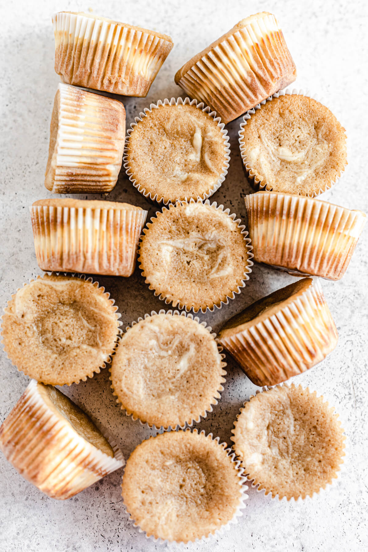 baked plain cheesecake swirl cupcakes