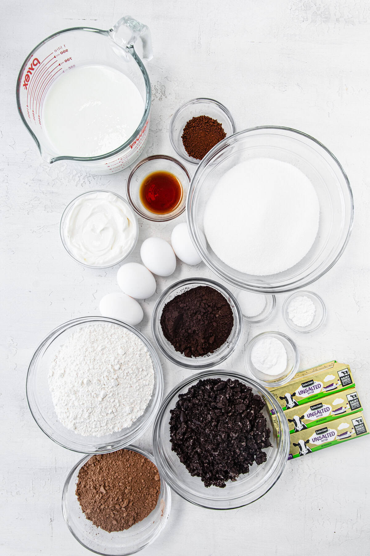 ingredients for Oreo chocolate cake